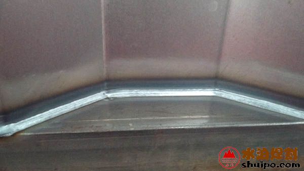 浙江吉眾專用車焊接現場203